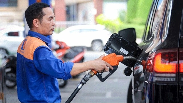 Bộ Tài chính đề xuất miễn thuế xăng dầu đến hết 30/6