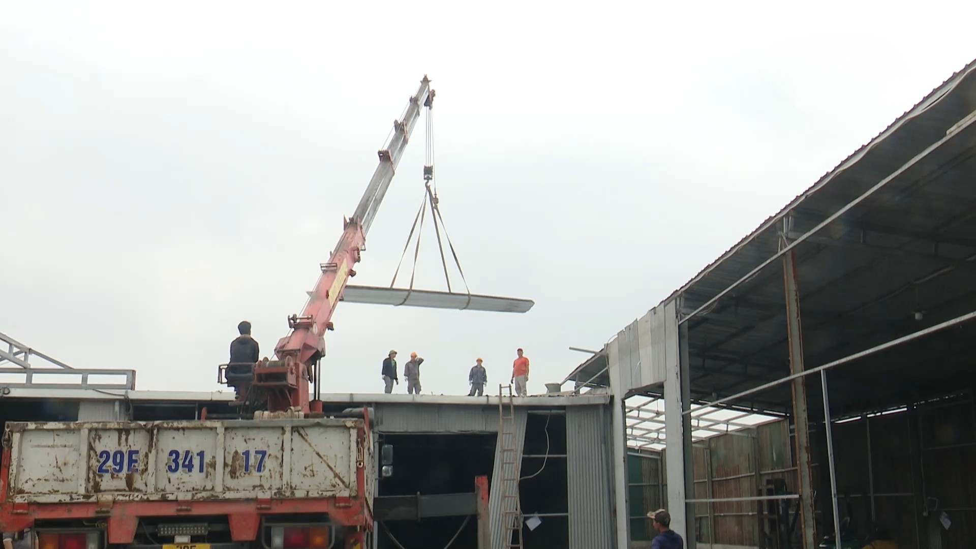 Doanh nghiệp tự nguyện khắc phục vi phạm, trả lại đất công