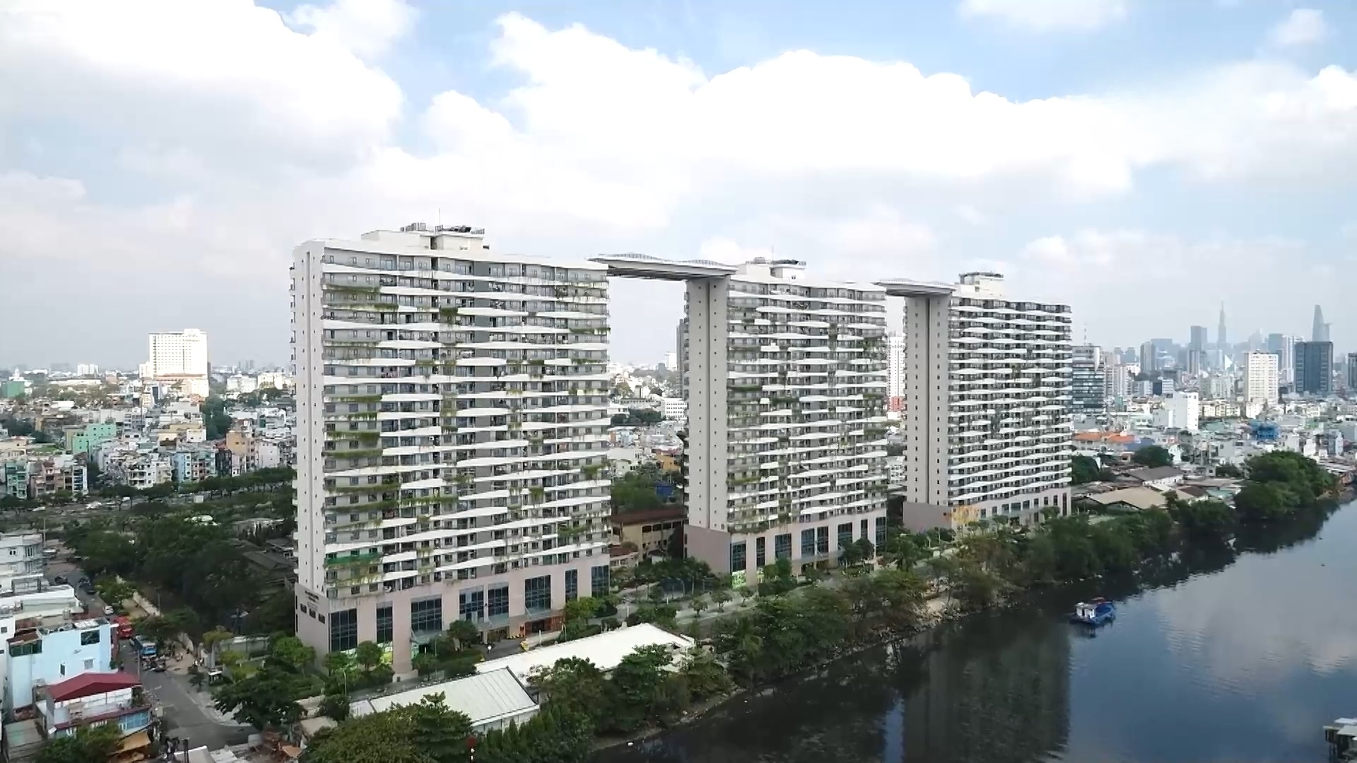 Làn sóng mua bán, sáp nhập BĐS sôi động trong năm 2026