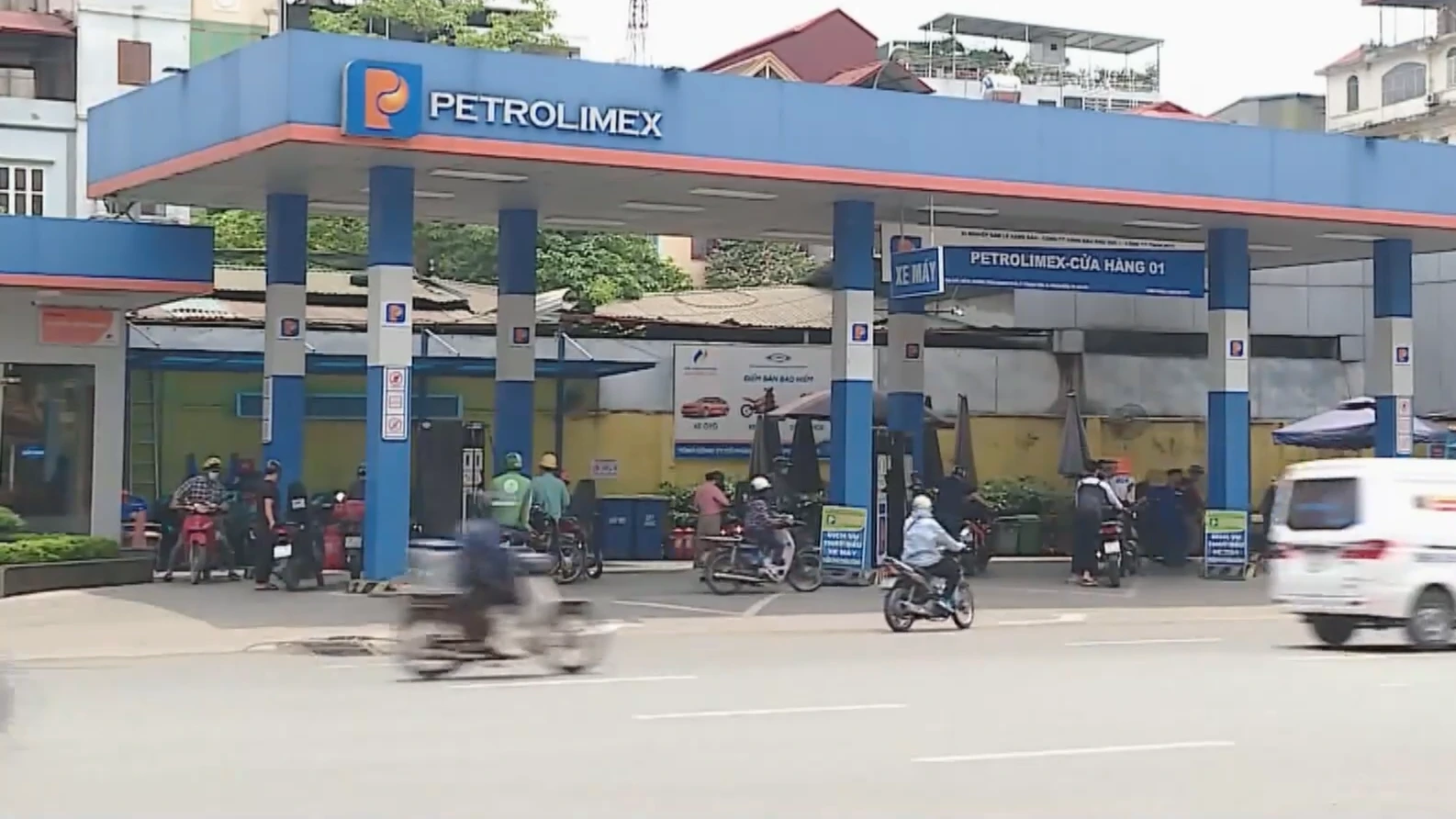 8.000 tỷ đồng chi cho Quỹ Bình ổn giá xăng dầu