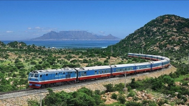 Đường sắt bổ sung tàu Hà Nội - Đà Nẵng