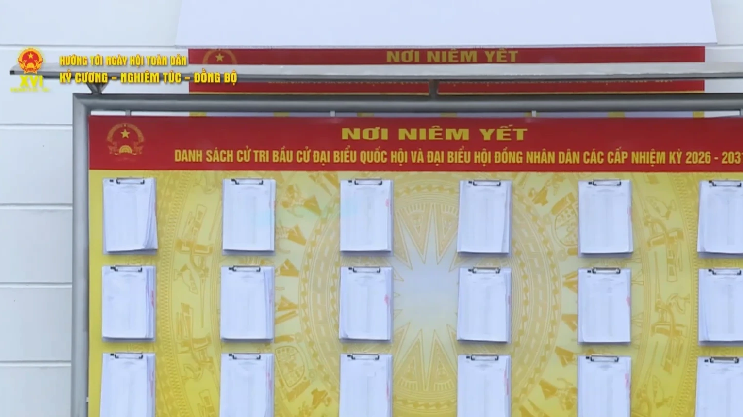 Niêm yết danh sách ứng cử viên, danh sách cử tri đầy đủ, đúng quy định