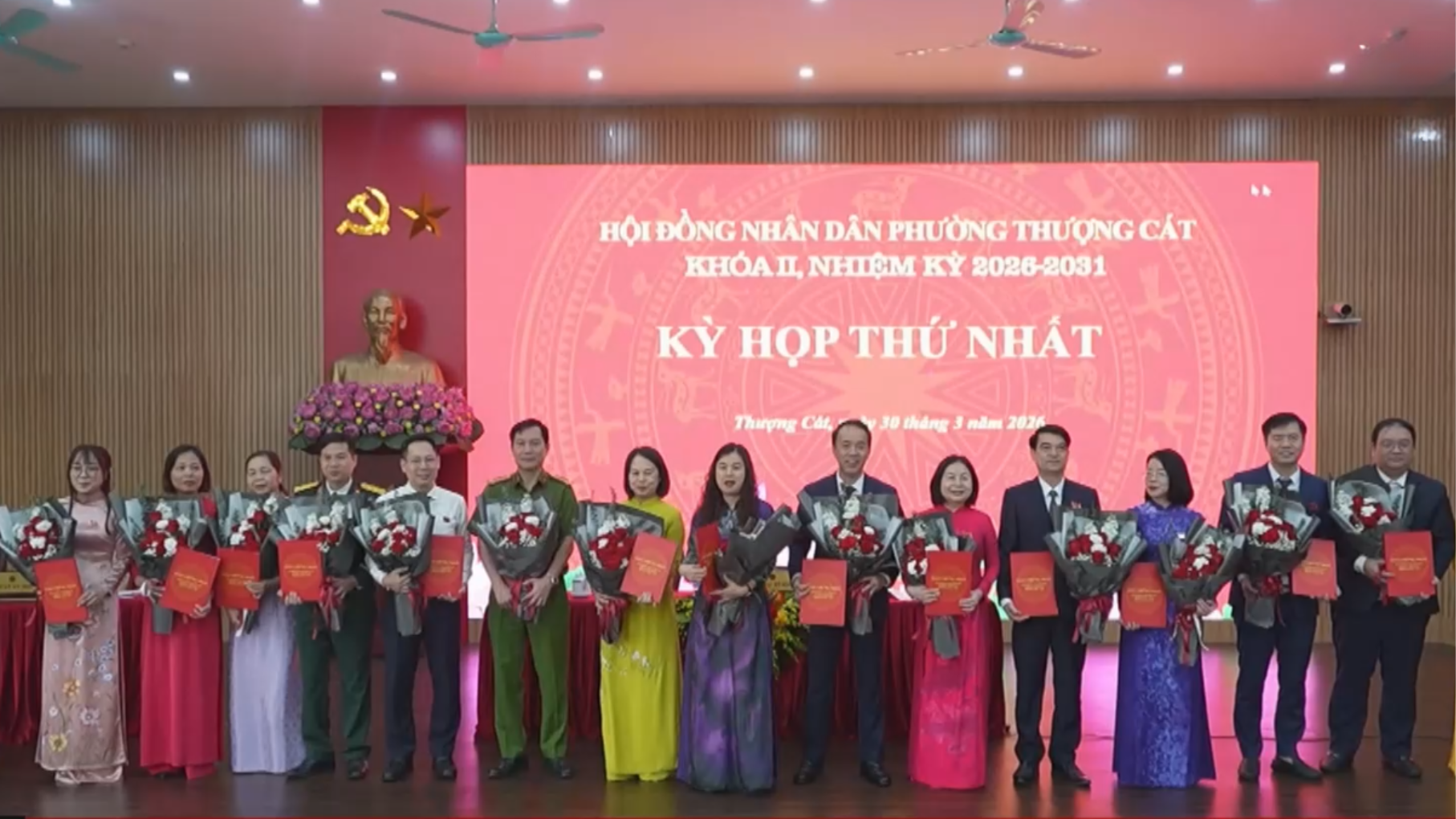 Phường Thượng Cát bầu lãnh đạo HĐND, UBND nhiệm kỳ mới 