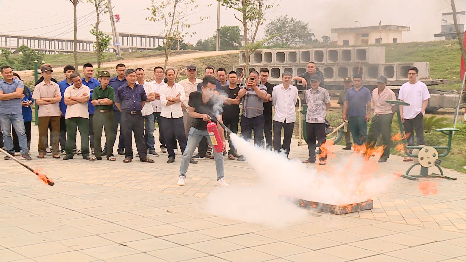 Nâng cao kỹ năng nghiệp vụ PCCC&CNCH cho lực lượng dân phòng