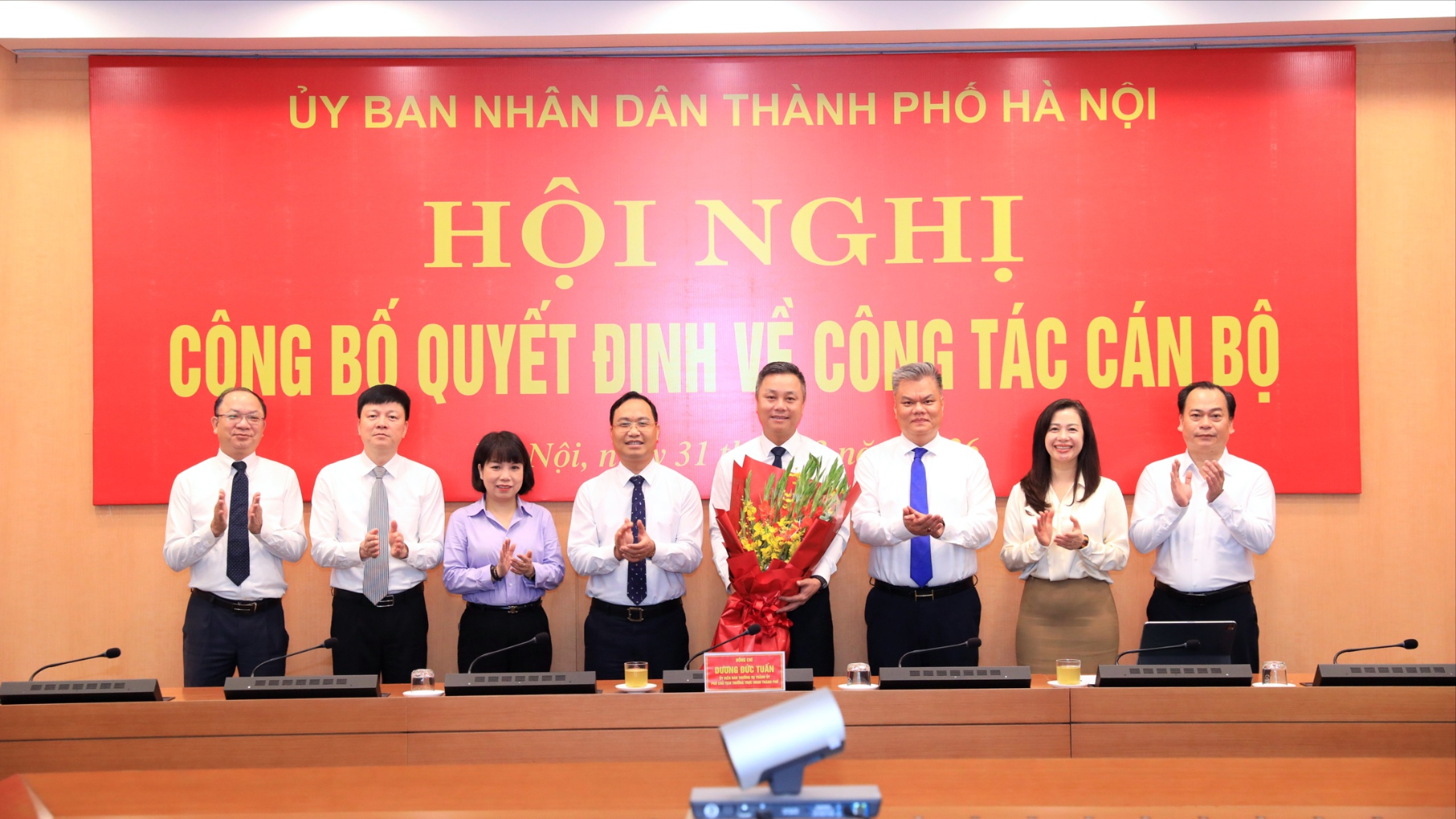 UBND thành phố Hà Nội bổ nhiệm thêm Phó Chánh văn phòng