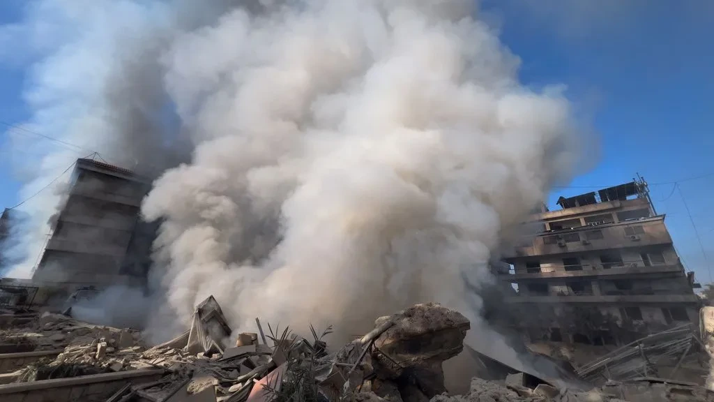 Israel không kích Liban