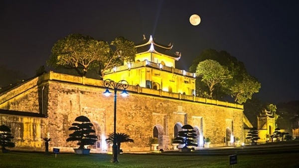 Gìn giữ giá trị văn hóa phi vật thể của Thăng Long - Hà Nội