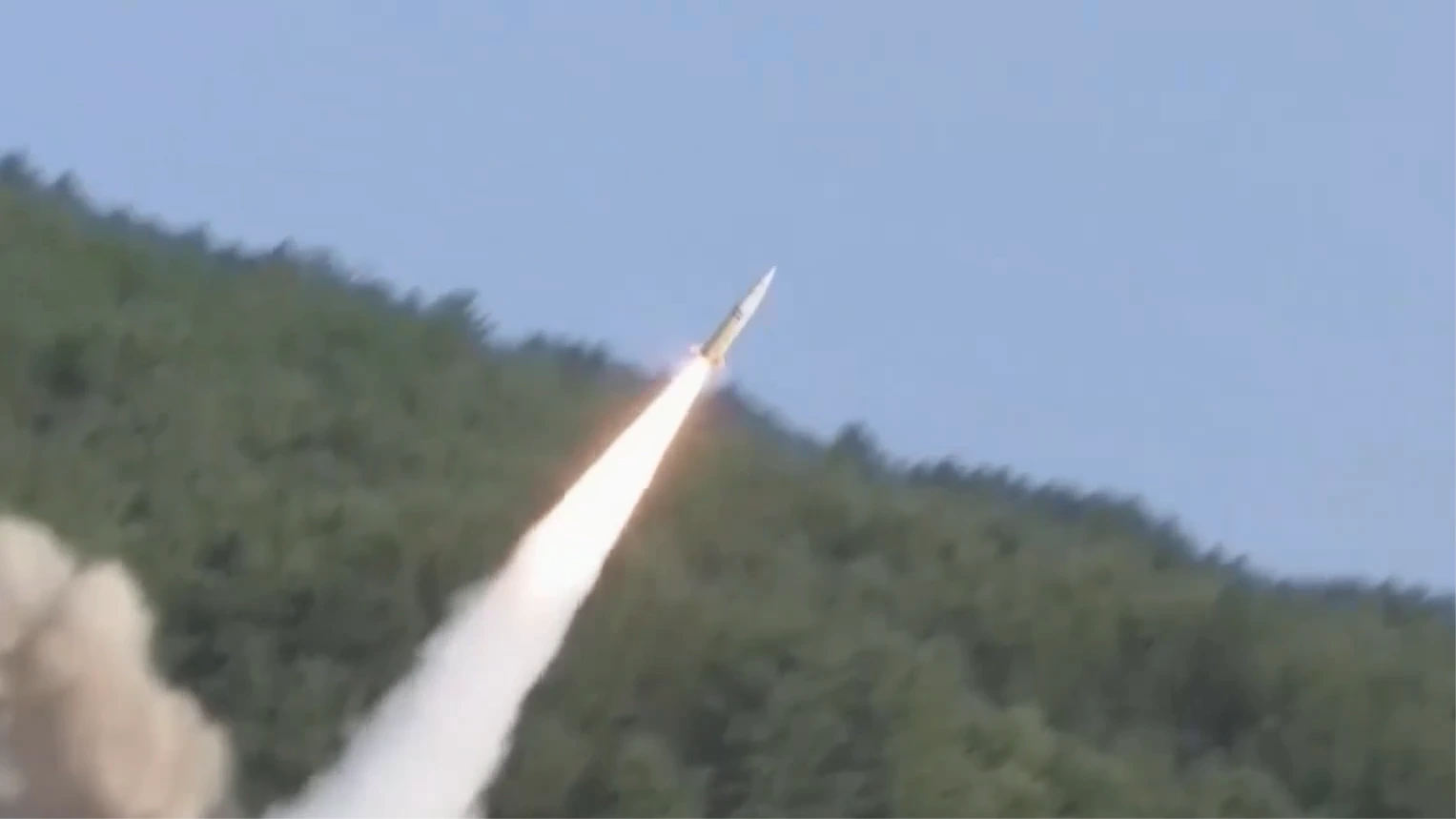 Ukraine đề xuất đổi UAV đánh chặn lấy tên lửa phòng không 