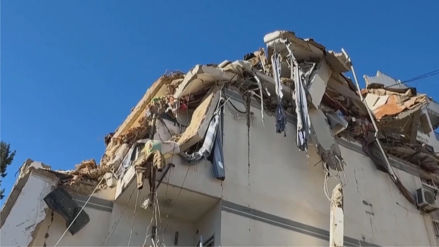 Israel gia tăng không kích tại Iran và Liban