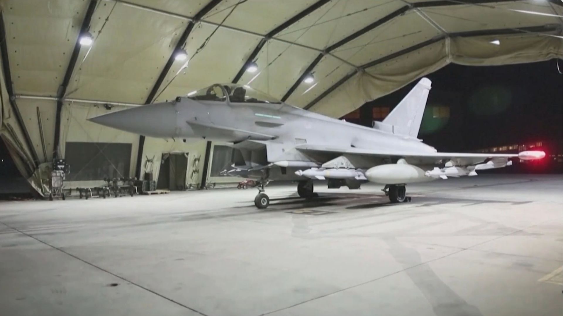 Anh triển khai thêm tiêm kích tới Trung Đông