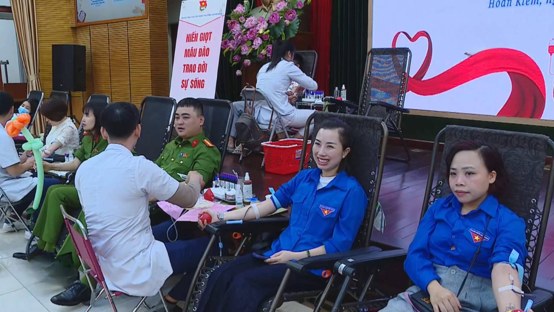 Ngày hội hiến máu tình nguyện thanh niên phường Hoàn Kiếm