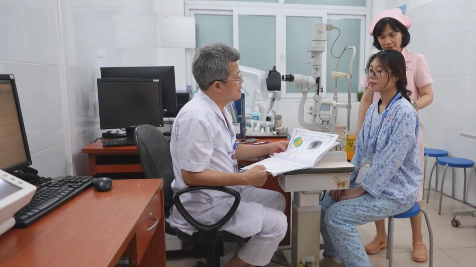 30 giây tự kiểm tra tình trạng khô mắt