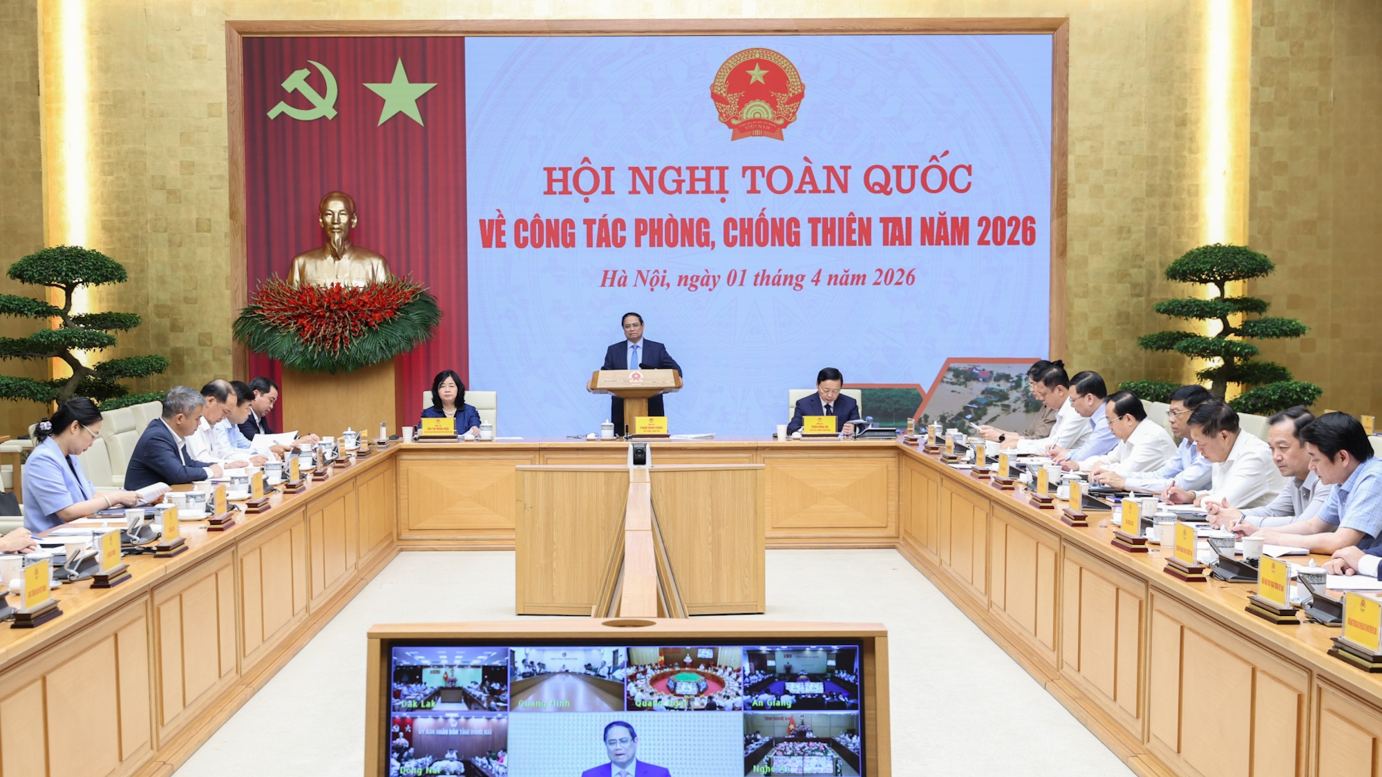 Thủ tướng: Chủ động, quyết liệt ứng phó thiên tai từ sớm, từ xa