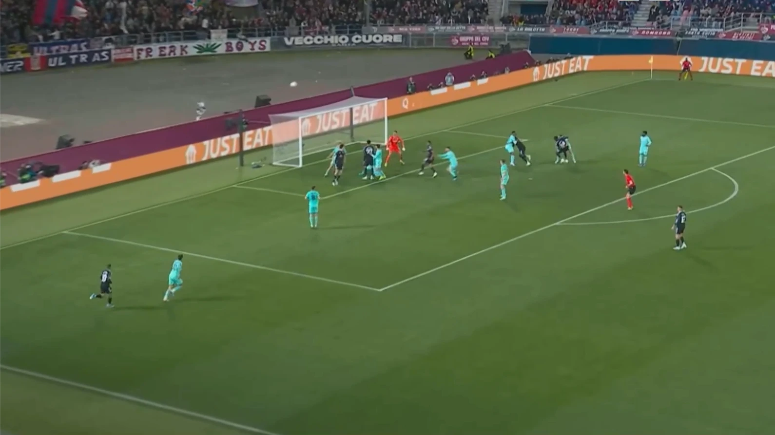 Diễn biến loạt trận tứ kết lượt đi UEFA Europa League