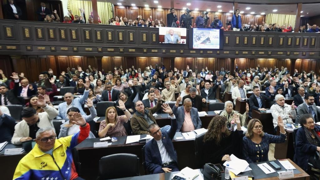 Venezuela thông qua luật mới cho các nhà đầu tư quốc tế