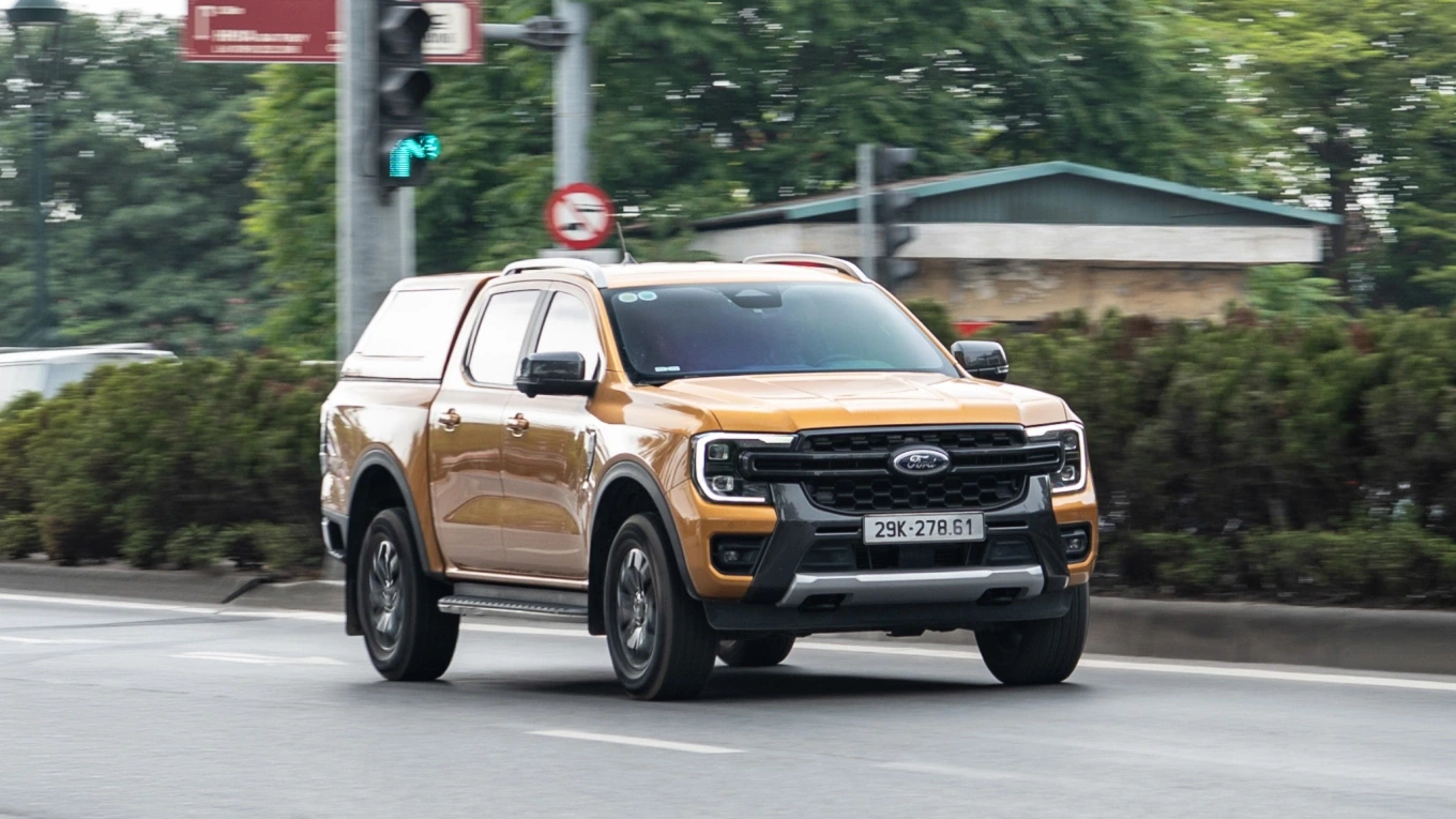 Nhiều ý kiến xung quanh quy định hạn chế xe bán tải vào nội đô