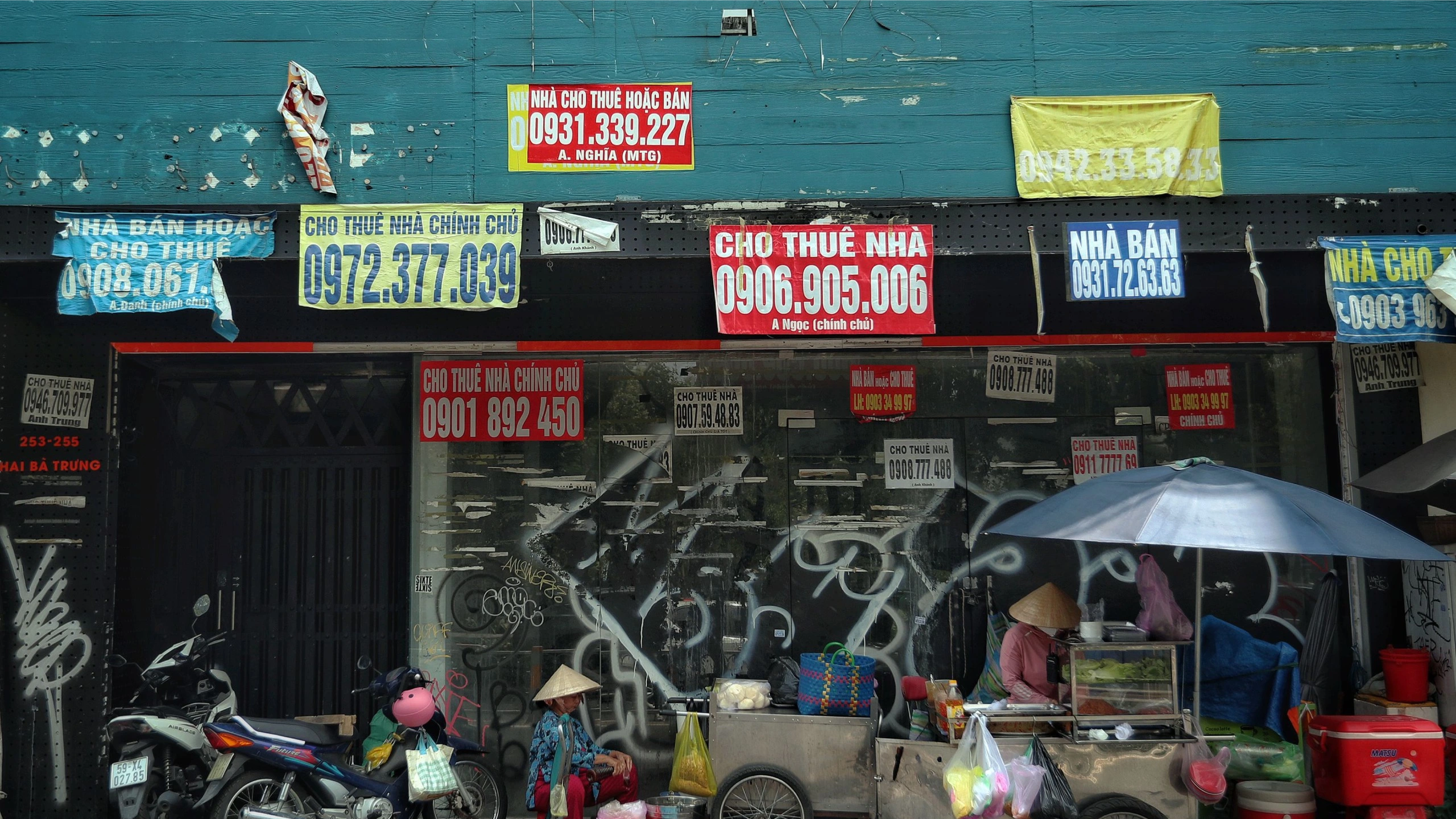 Mặt tiền trung tâm TP.HCM ế ấm, bỏ trống