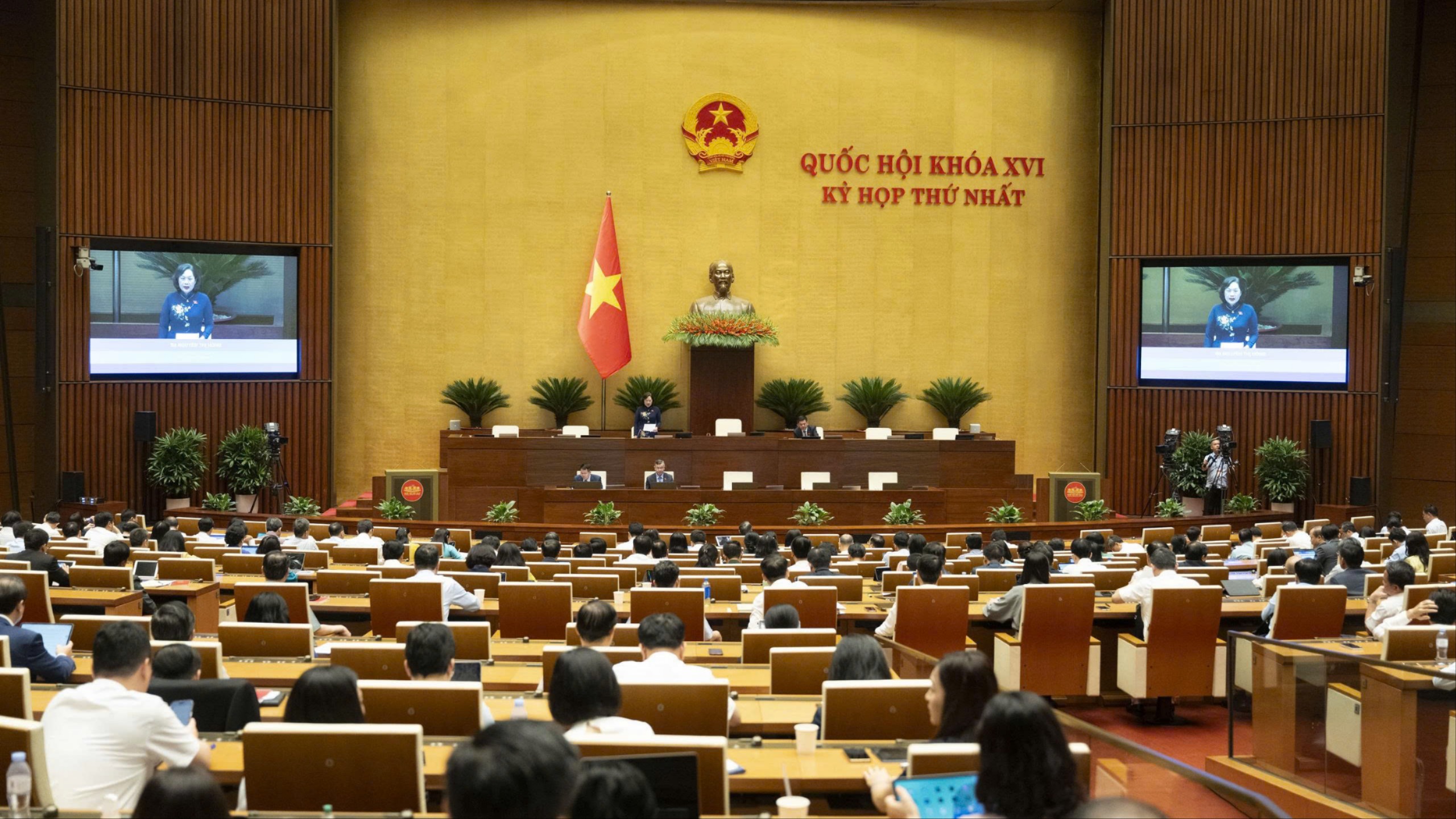 Quốc hội thảo luận về 3 dự án luật thuộc lĩnh vực tư pháp