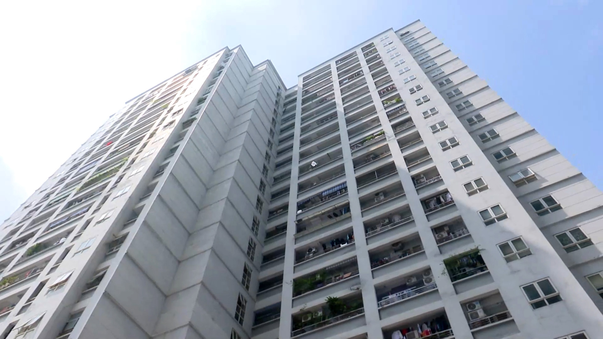 Giá nhà tăng cao, vượt xa thu nhập người dân