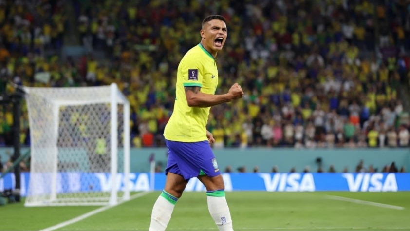 Thiago Silva còn cơ hội tham dự World Cup 2026
