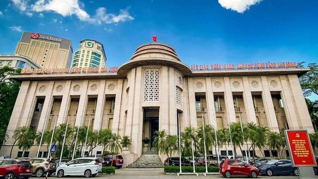 Lãi suất hạ nhiệt, NHNN hút ròng hơn 66.000 tỷ đồng