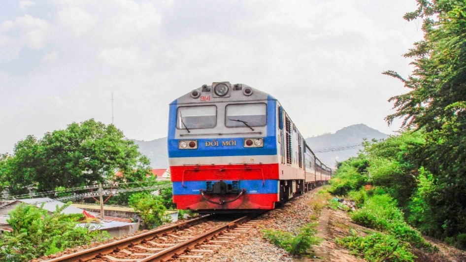 Đường sắt giảm giá vé, cước vận chuyển