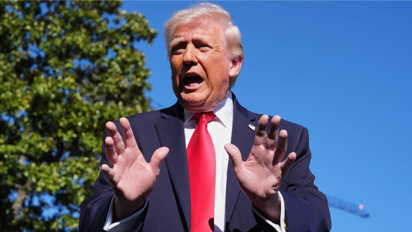 Ông Trump ra lệnh phong tỏa eo biển Hormuz