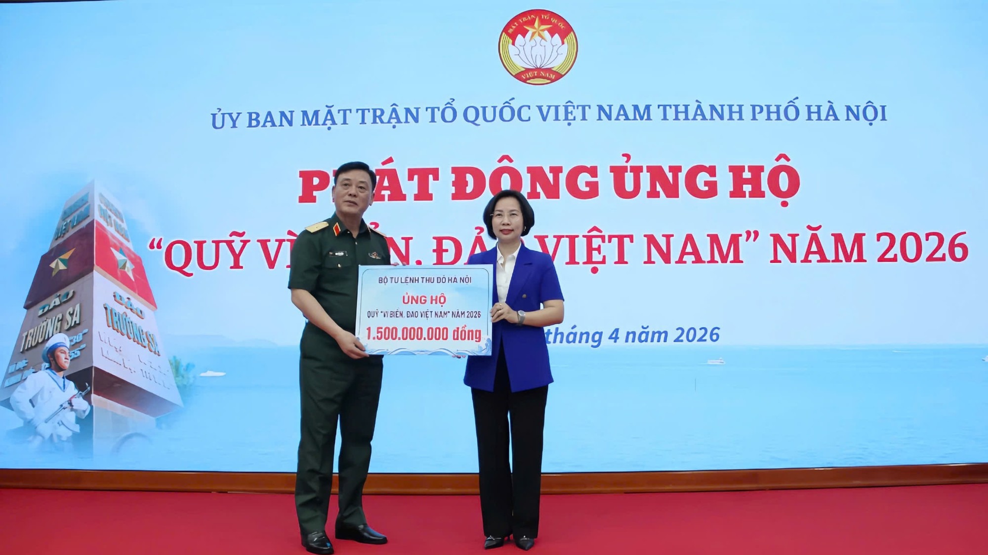 Hà Nội tiếp nhận ủng hộ Quỹ 'Vì Biển đảo Việt Nam' năm 2026