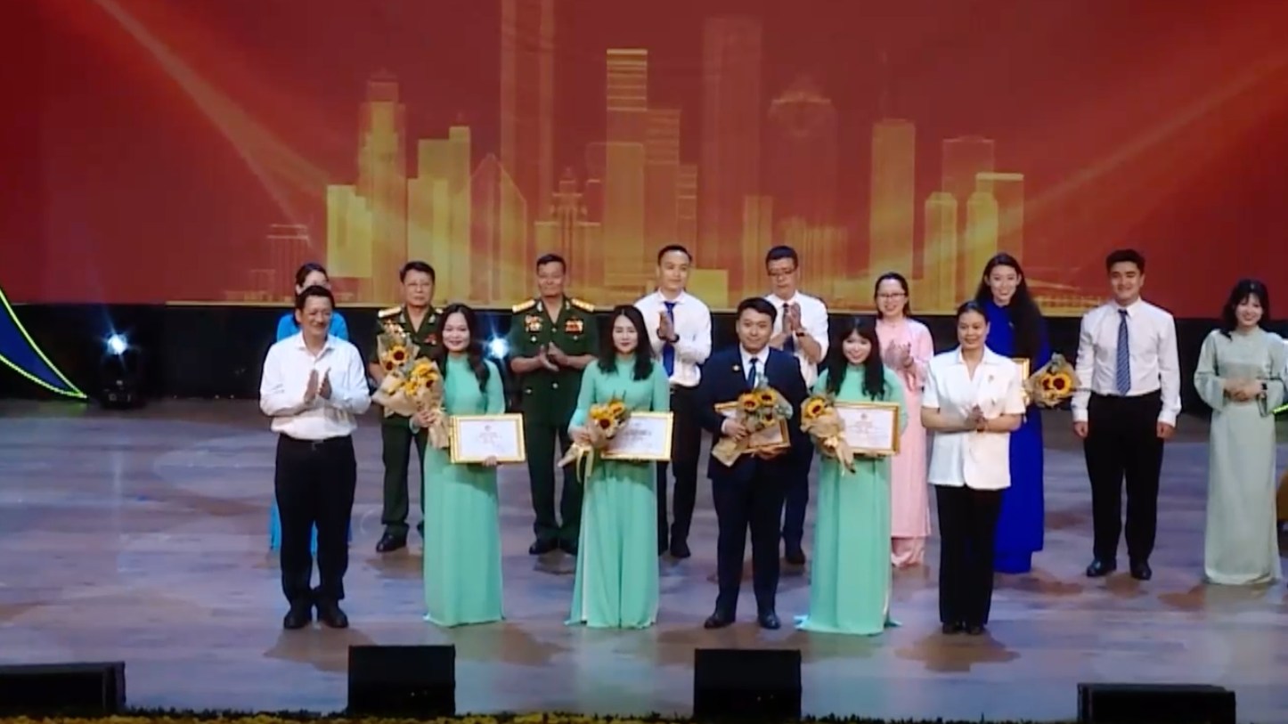 Quyết tâm sớm đưa Nghị quyết Đại hội XVIII Đảng bộ TP. Hà Nội vào cuộc sống