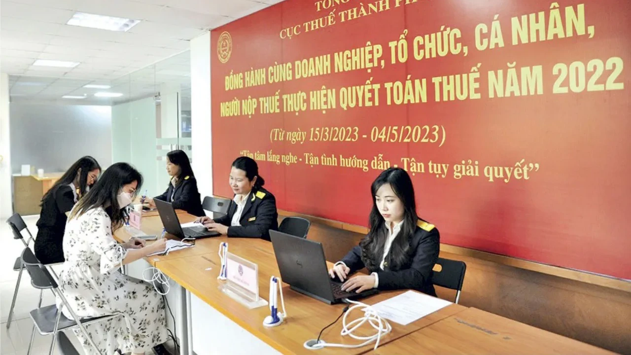 Từ thuế khoán sang kê khai: Đồng hành, thuận lợi, thách thức và giải pháp