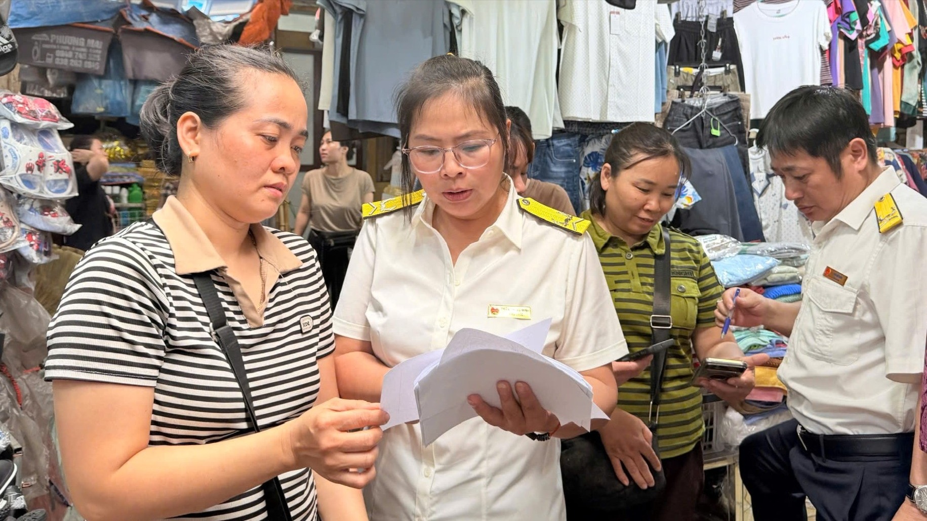 Hà Nội chủ động hỗ trợ hộ kinh doanh