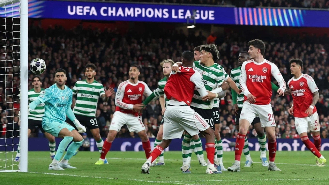 Bayern Munich và Arsenal vào bán kết Champions League