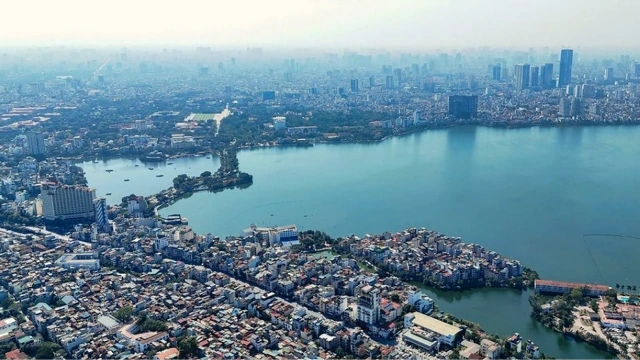 Hồ Tây: Tái thiết để gìn giữ và phát triển