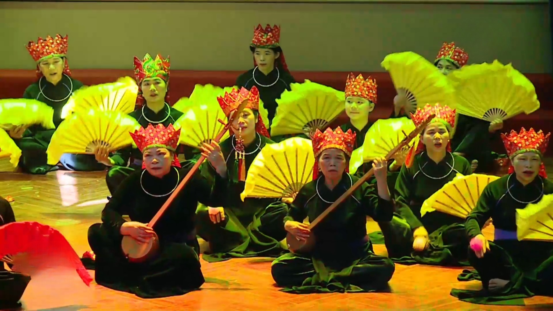 Tôn vinh giá trị văn hoá dân tộc truyền thống