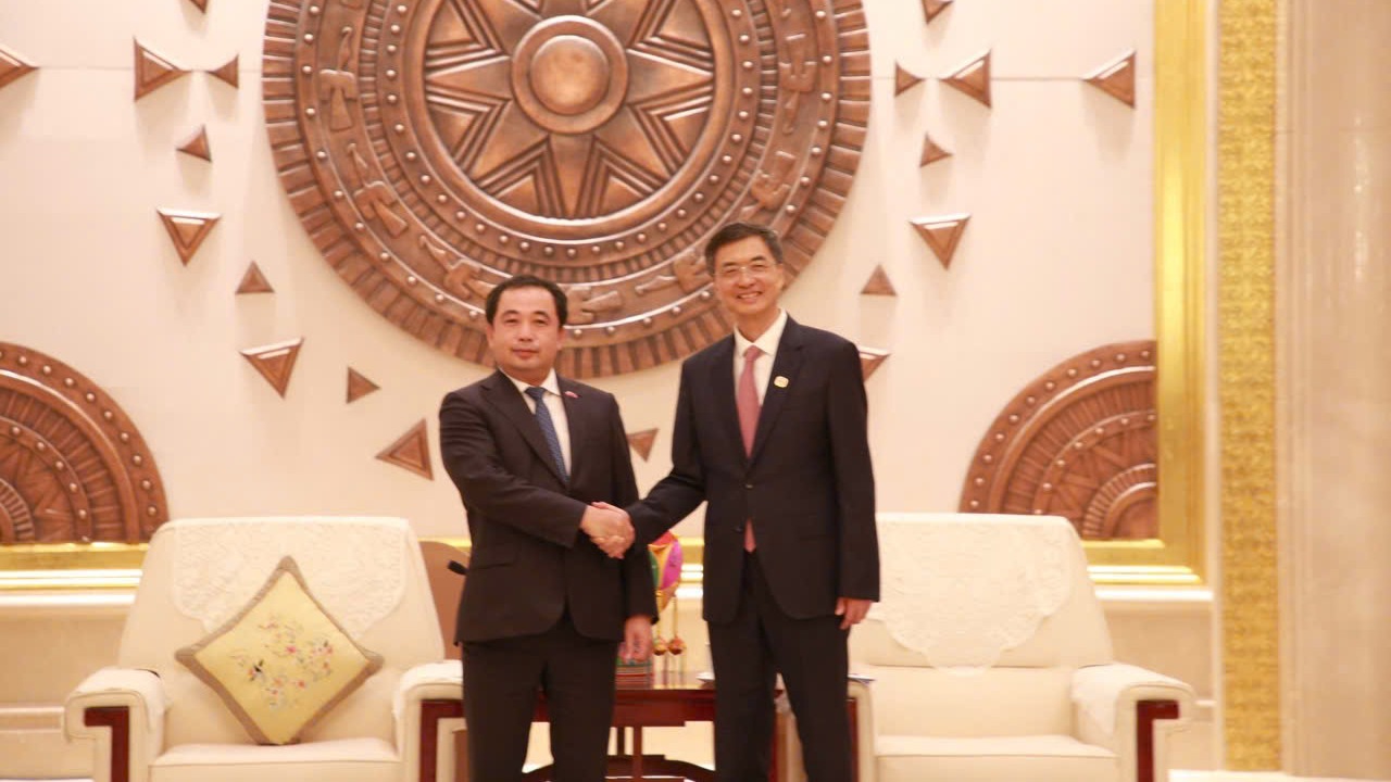 Bí thư Thành ủy Trần Đức Thắng hội kiến Bí thư Khu ủy Khu tự trị dân tộc Choang Quảng Tây Trần Cương