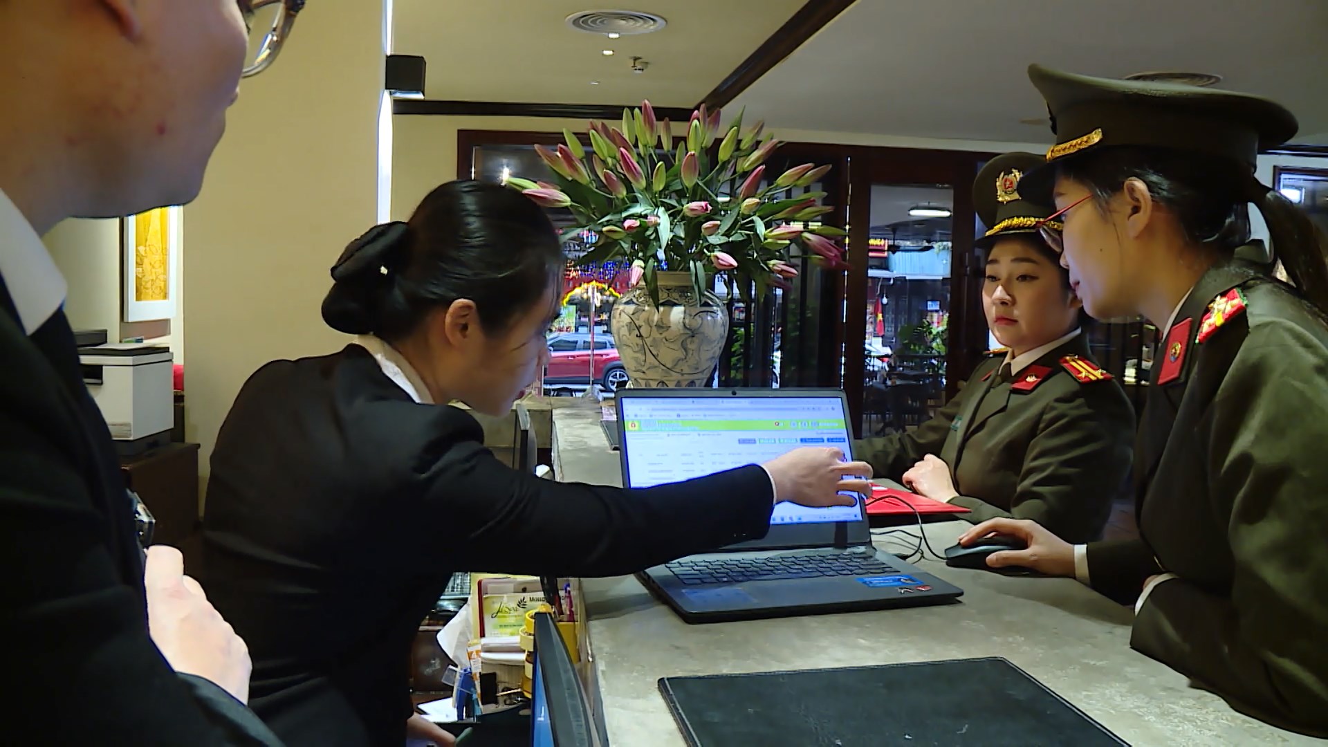 Nâng cao hiệu quả quản lý người nước ngoài 