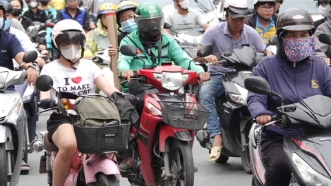 Người dân đồng tình việc cấm xe xăng cần có lộ trình phù hợp