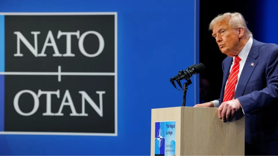 Ông Trump tiếp tục chỉ trích 'gắt' NATO
