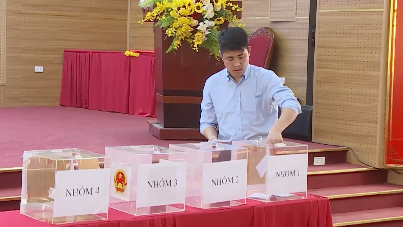 Xã Ứng Hòa tổ chức bốc thăm đất tái định cư cho 18 hộ dân