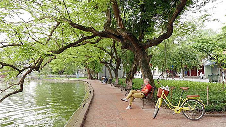 Thời tiết Hà Nội cuối tuần dịu mát, đề phòng mưa dông bất ngờ