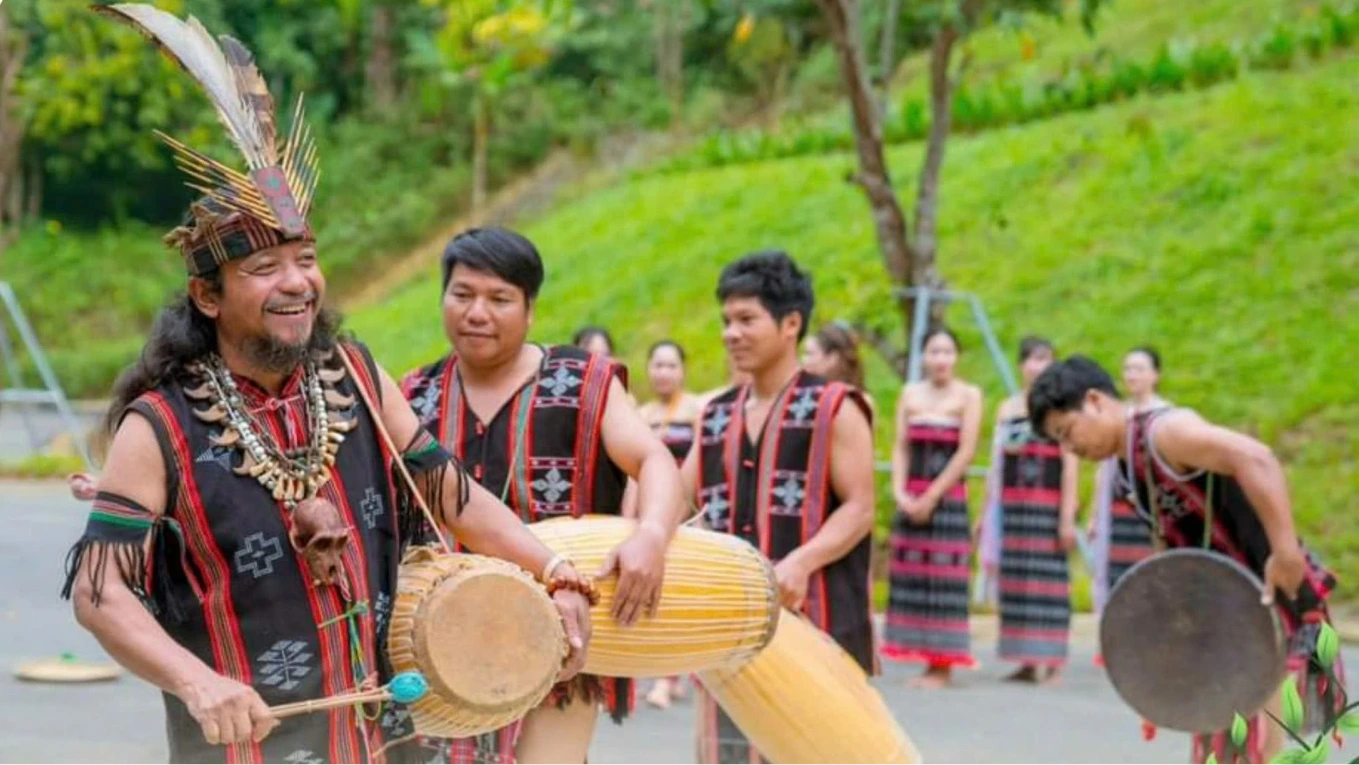 Văn hóa dân tộc thiểu số ở Thủ đô – Bảo tồn để phát triển bền vững