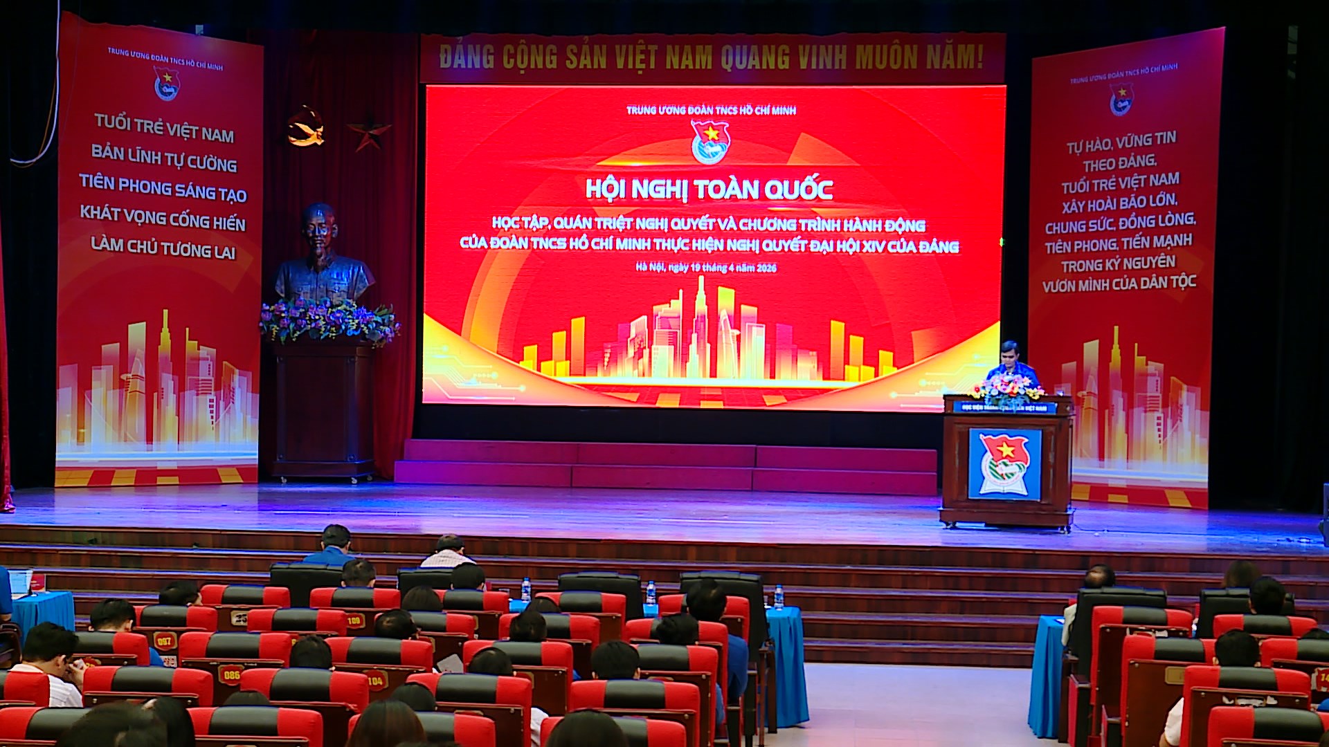 Khơi dậy tinh thần xung kích của tuổi trẻ