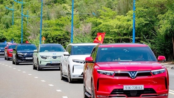 Đề xuất miễn lệ phí trước bạ ô tô điện đến hết năm 2030