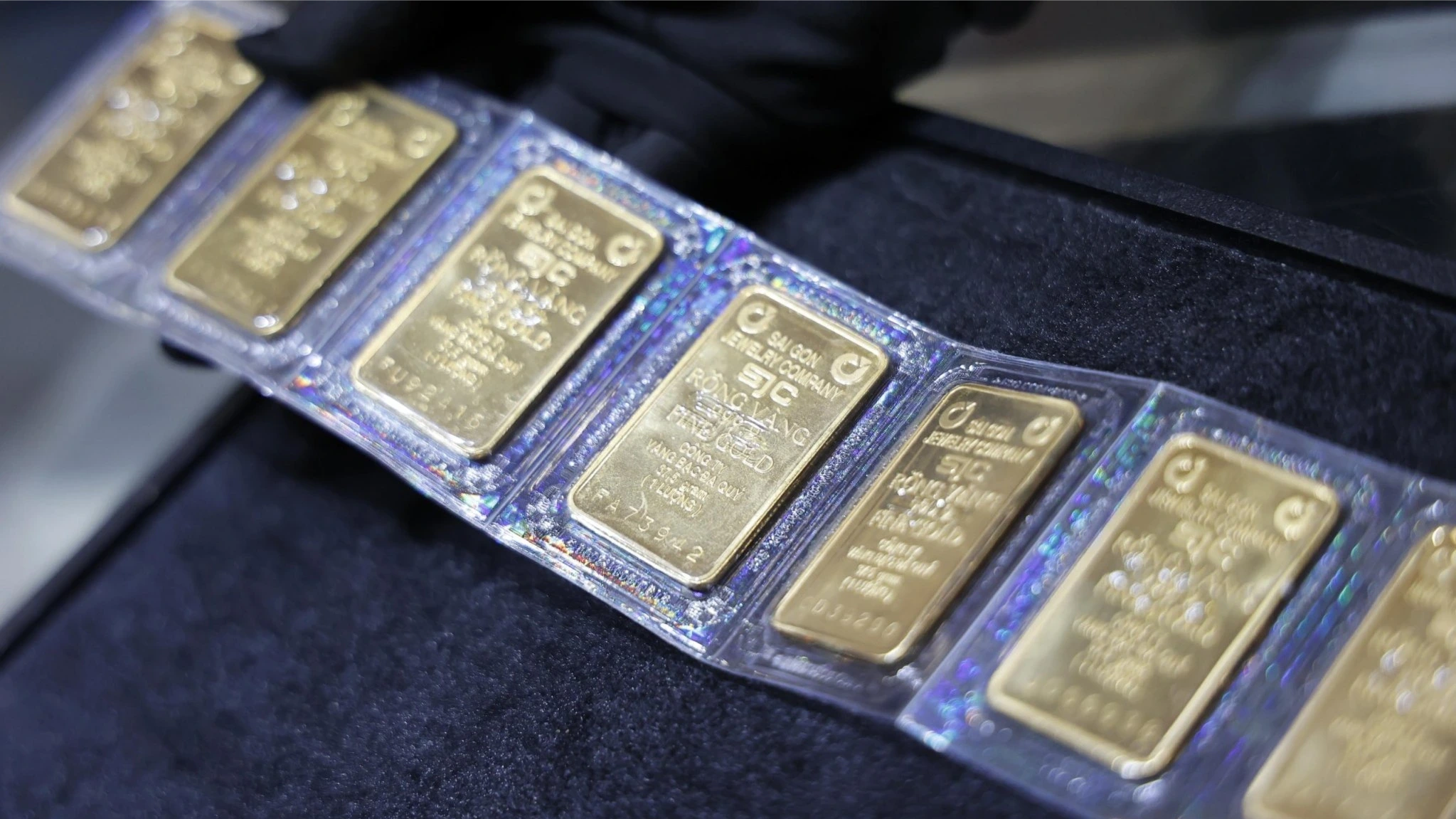 Sáng 2/4, giá vàng trong nước giảm 1,2 triệu đồng/lượng