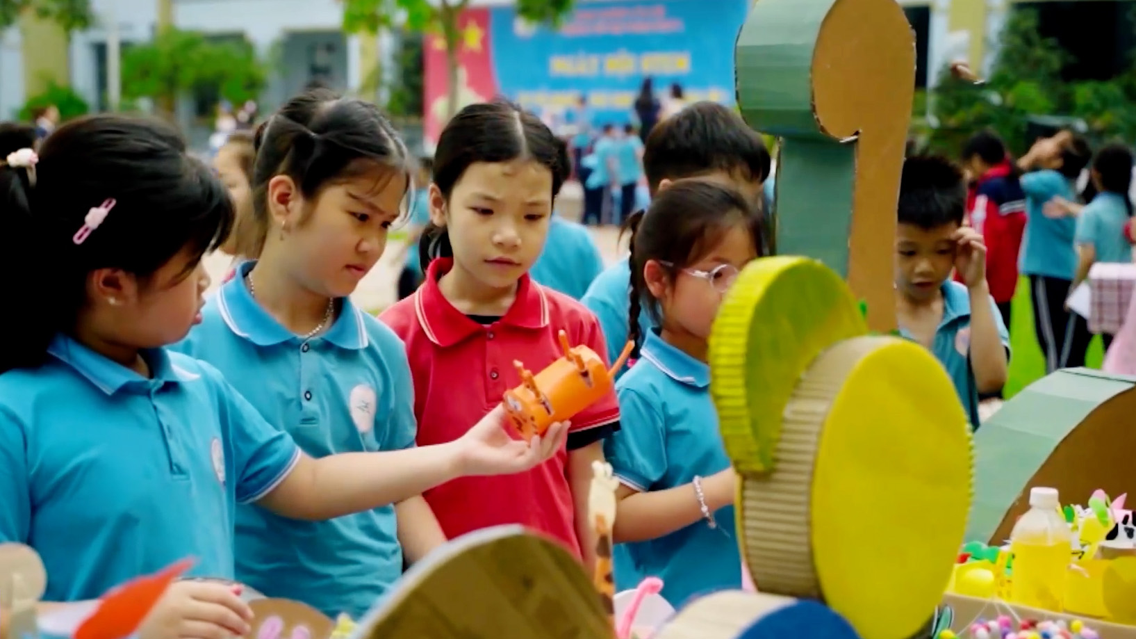 Ngày hội STEM: Kết nối tri thức, chắp cánh tương lai