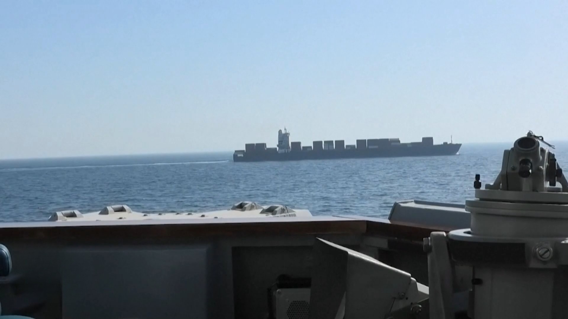 Iran cảnh báo đáp trả sau vụ Mỹ bắt giữ tàu chở hàng