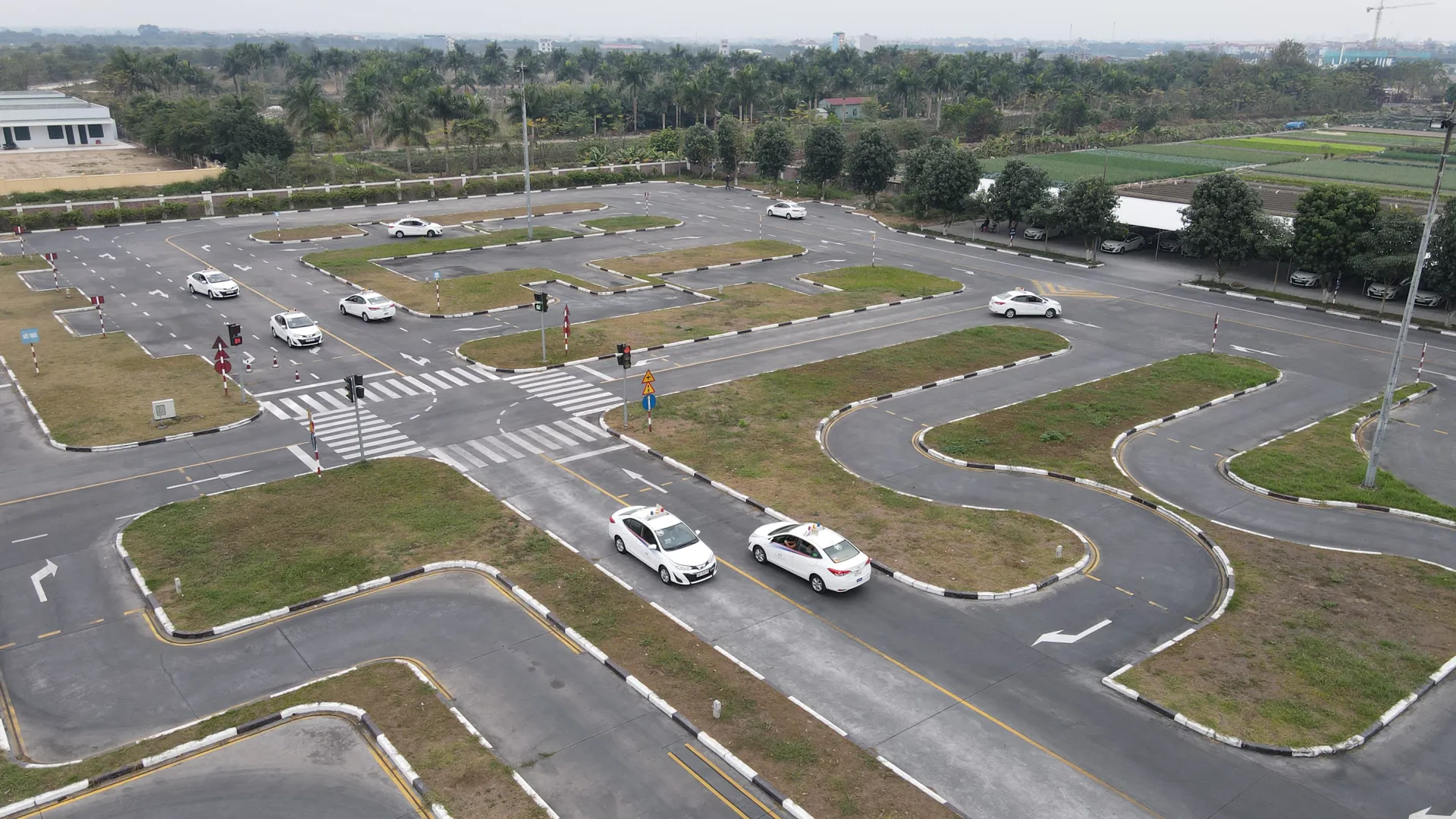 Sát hạch lái xe cần yêu cầu thực chất