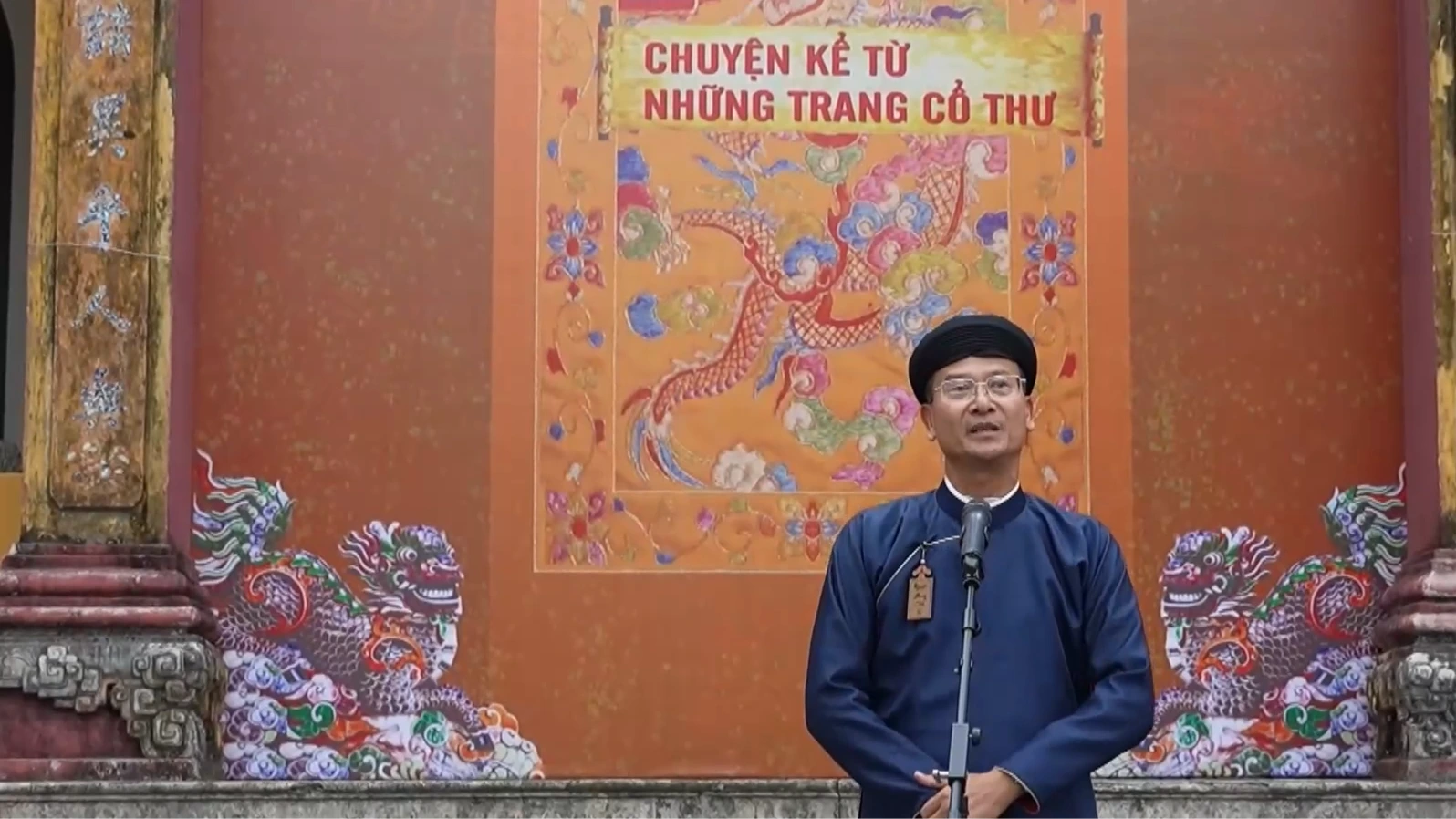 Triển lãm 'Chuyện kể từ những trang cổ thư'