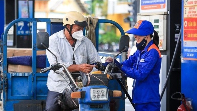 Giá xăng dầu đồng loạt giảm