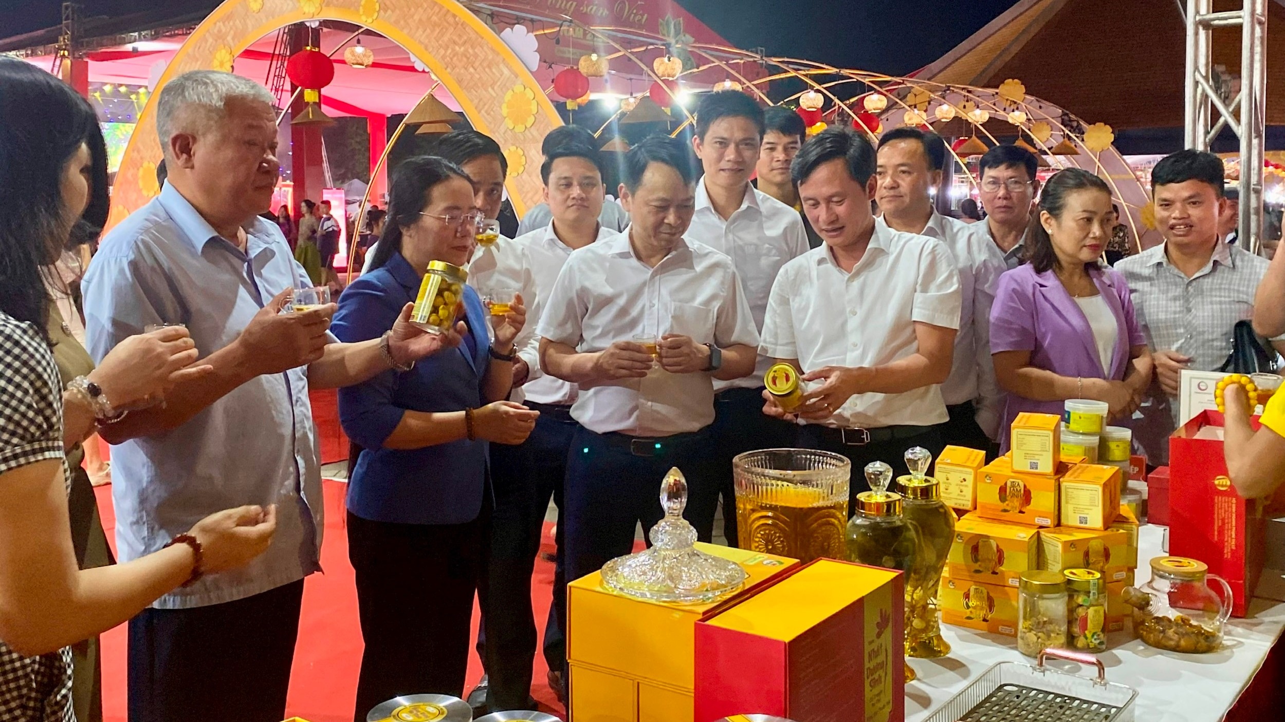 120 gian hàng quảng bá, thúc đẩy tiêu thụ nông sản Việt